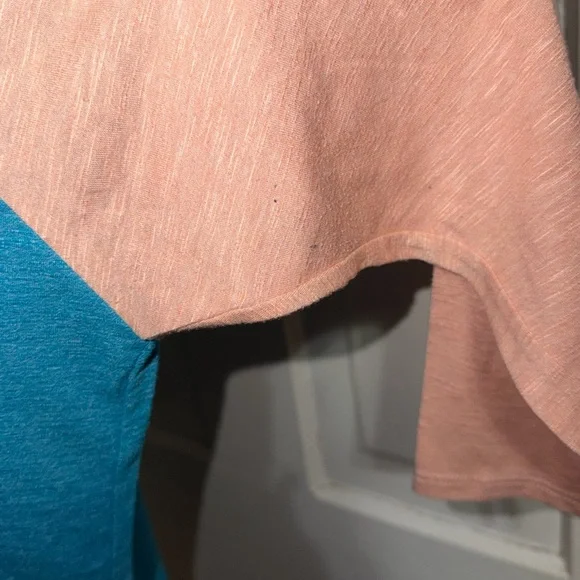 Women’s size medium LuLaRoe Teal and Peach Long Sleeve Raglan Top, shirt, blouse - Picture 6 of 6